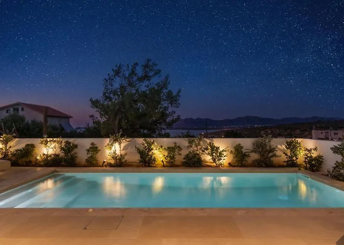 Lux Sea View By Chania Living Stories